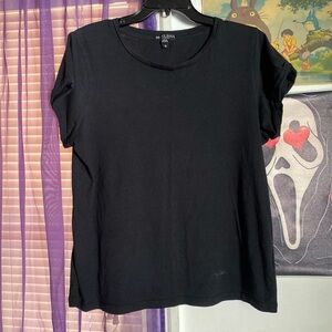 black short sleeve tee <3